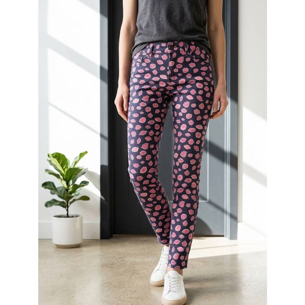 🔥Lilly Pulitzer Blue & Pink Bocce Lip Print Worth Skinny Mini Jeans Size 6